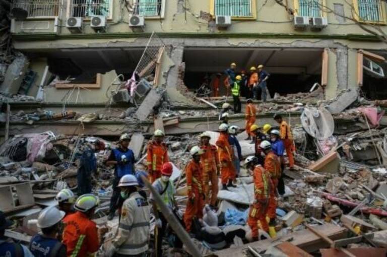 Myanmar declares week of mourning as quake toll passes 2,000, hopes fade for survivors