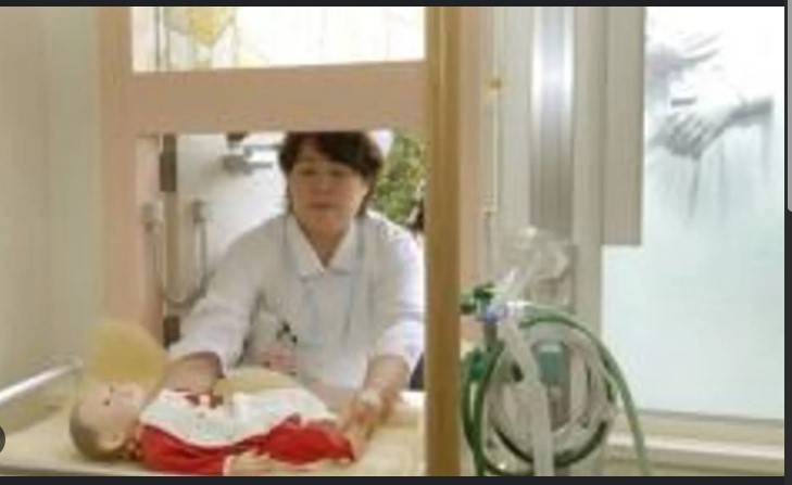 Tokyo hospital opens city's first 'baby hatch'