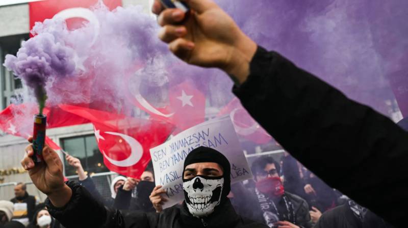 Turkey opposition slams 'ill-treatment' of jailed students