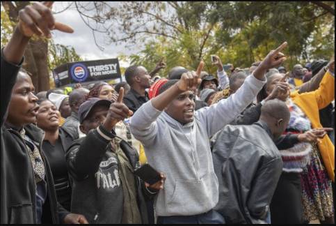 98 arrested for Zimbabwe anti-government protests