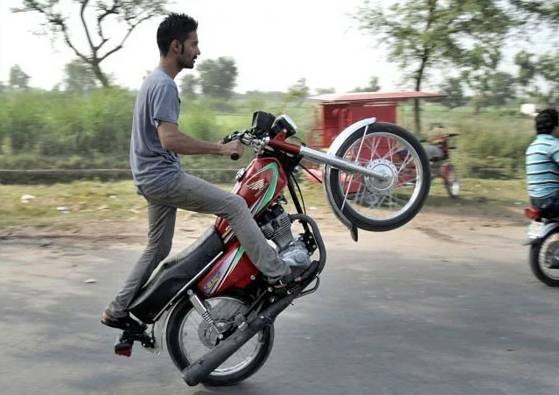 Lahore Police make multiple arrests in crackdown on one-wheelers on Eid