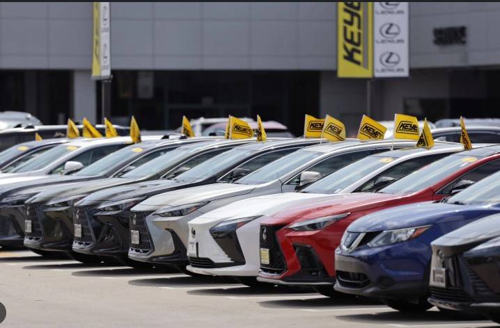 Carmakers face doubts and jolts over US tariffs