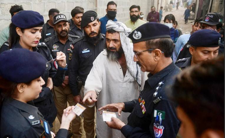 Pakistan extends deadline for expulsion of Afghans due to Eid 