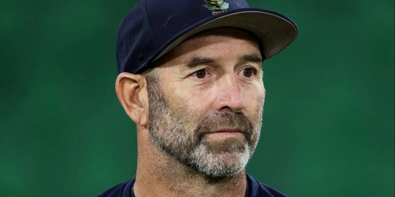 South Africa white-ball coach Walter resigns