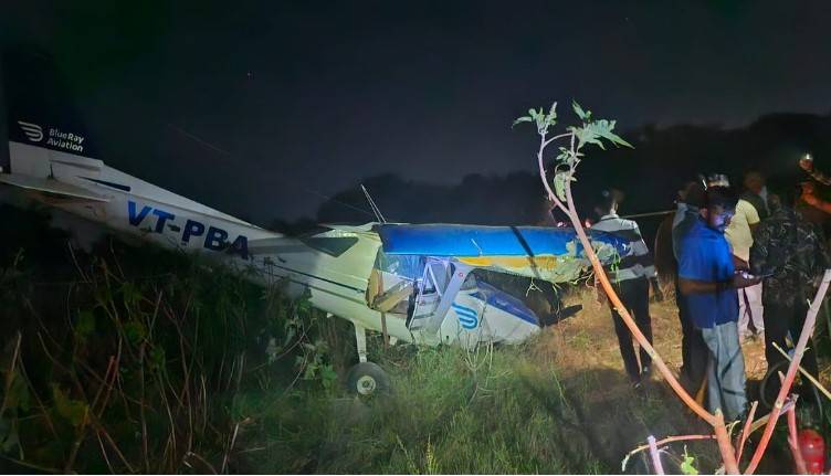 Female pilot Injured after plane crashes in India