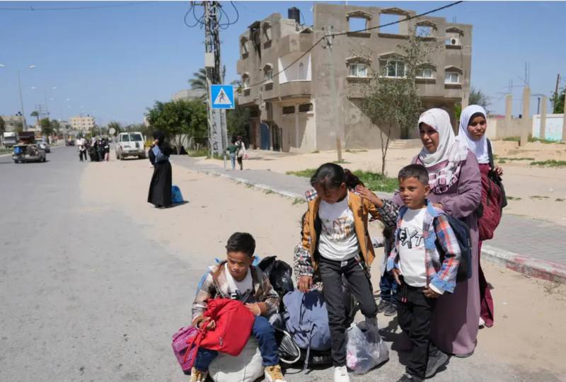 Berlin says evacuated 19 Germans plus relatives from Gaza