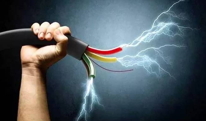 Two die of electrocution while attempting to steal wires in Islamabad