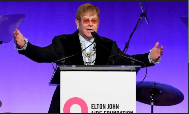 Russia labels Elton John AIDS Foundation 'undesirable'