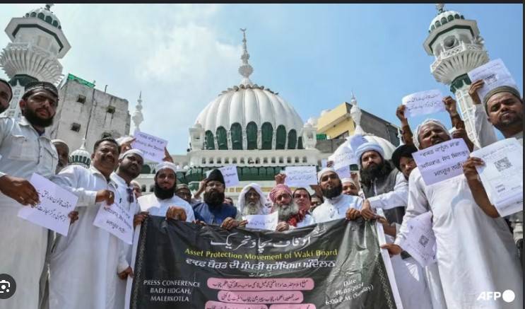 India approves bill overhauling Muslim land boards
