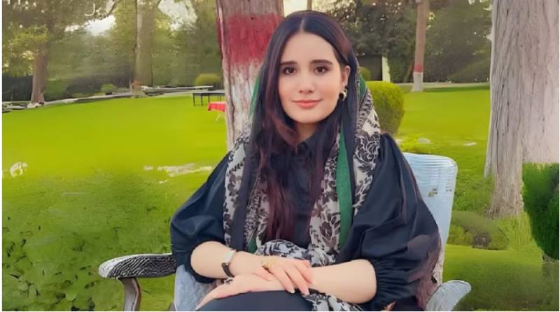 Pakistani novelist nominated for “Young Woman of the Year” award