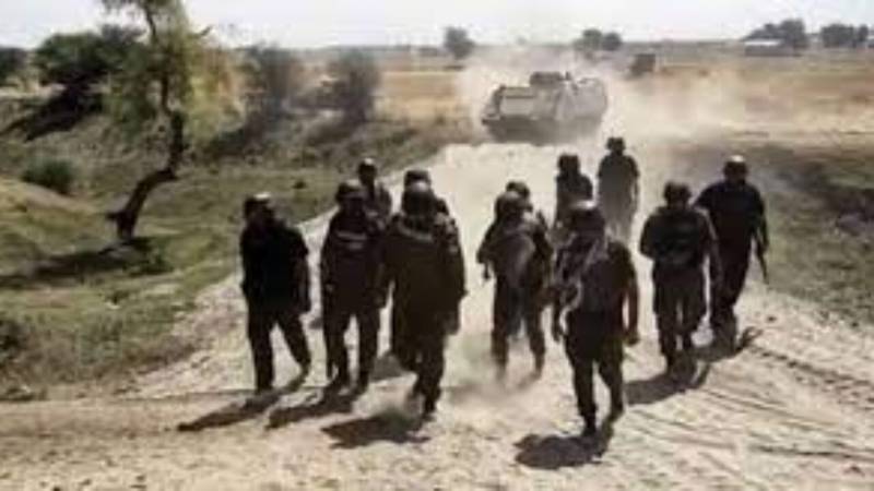 DG Khan's notorious dacoit Mujahid Chandia nabbed