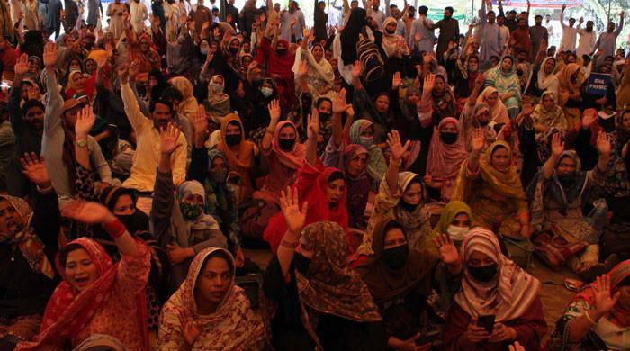 GHA sit-in continues against privatization of hospitals in Lahore