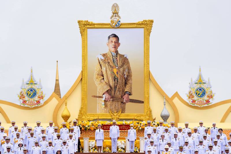 Thailand revokes visa of US academic charged with royal insult