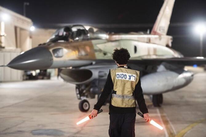 Israel military says air force to fire pilots who signed Gaza war petition
