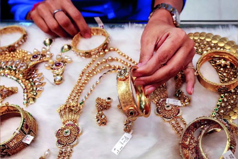 Hope sparkles anew for India's jewellers after US tariff pause