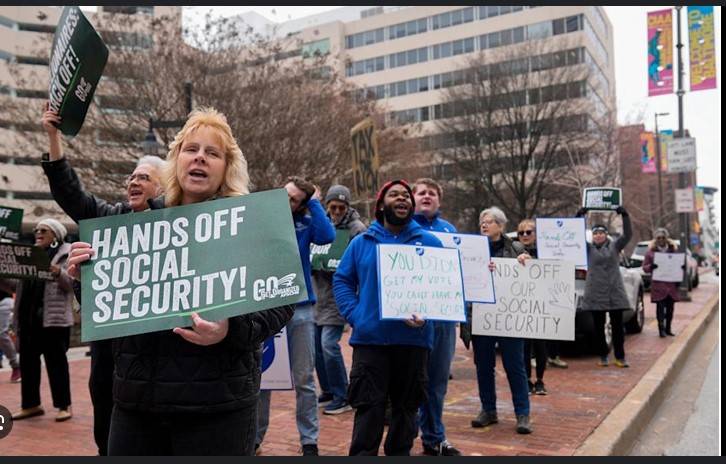 Trump administration cuts thousands off from Social Security