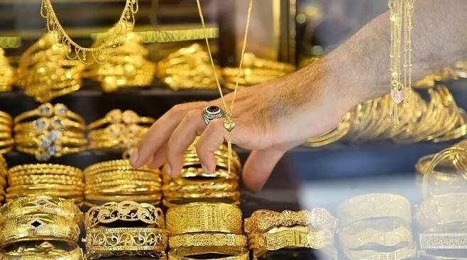 Gold prices in Pakistan notably decrease 