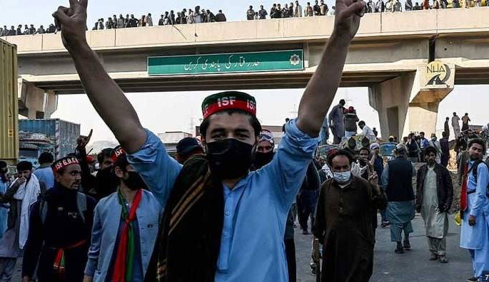 Court rejects bail pleas of 86 PTI workers in November 26 cases