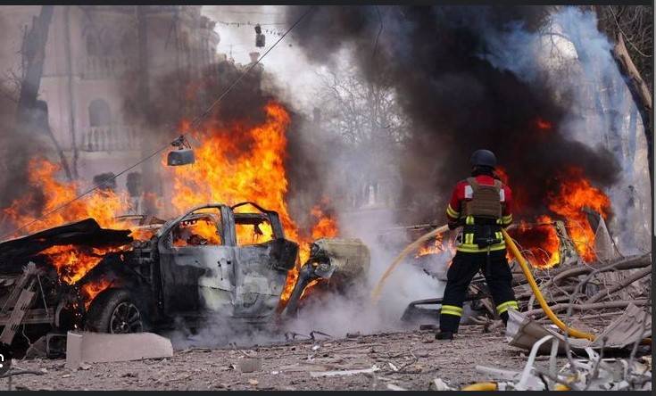 Russian missile strike on Ukraine city kills 34