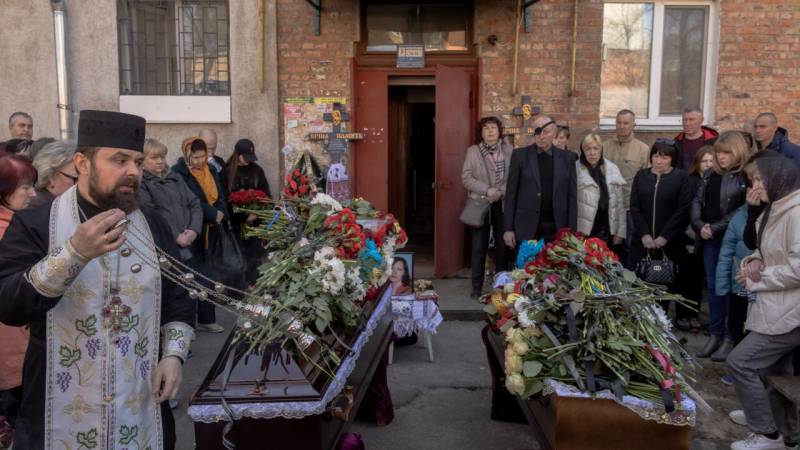 Sumy buries mother and daughter victims of Russian double strike