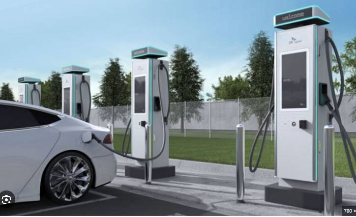 Govt reduces tariff for electric charging stations by 50%