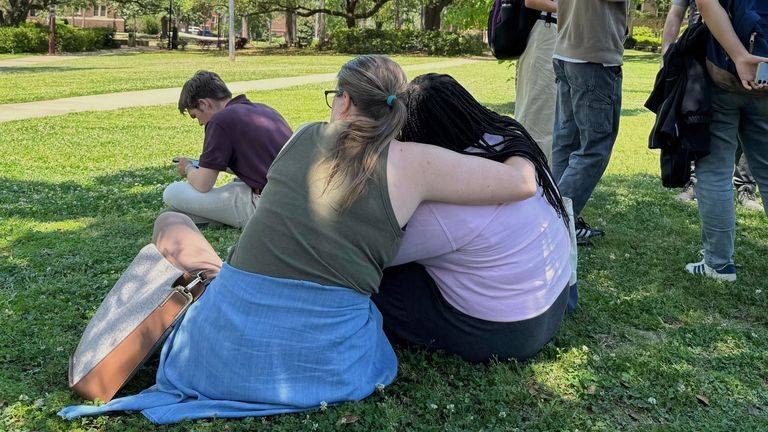 Six hurt after shooting at Florida university: hospital
