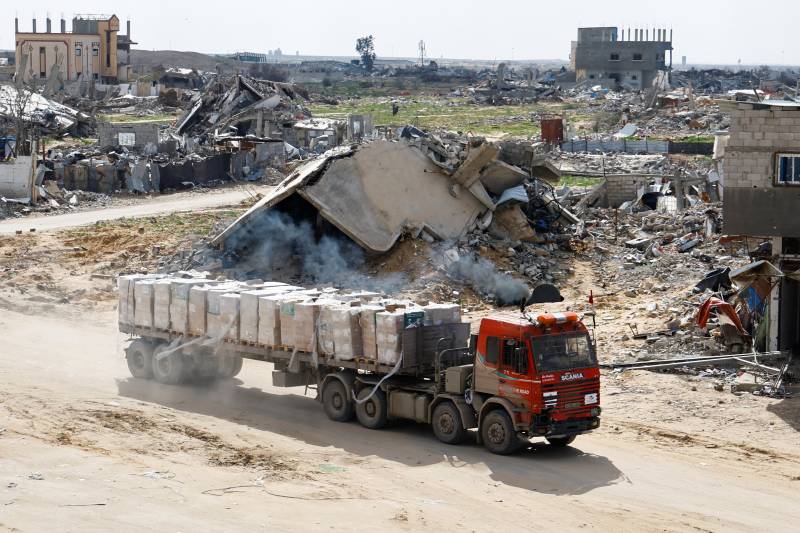 Hamas calls for pressure to end Israel's aid block on Gaza