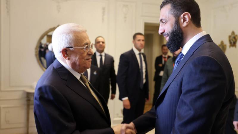 Palestinian president meets Syrian leader in Damascus