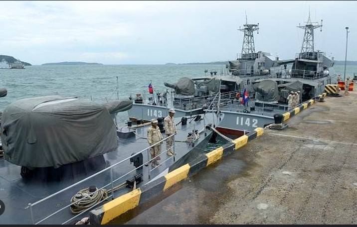 Japanese warships dock at Cambodia's Chinese-renovated naval base