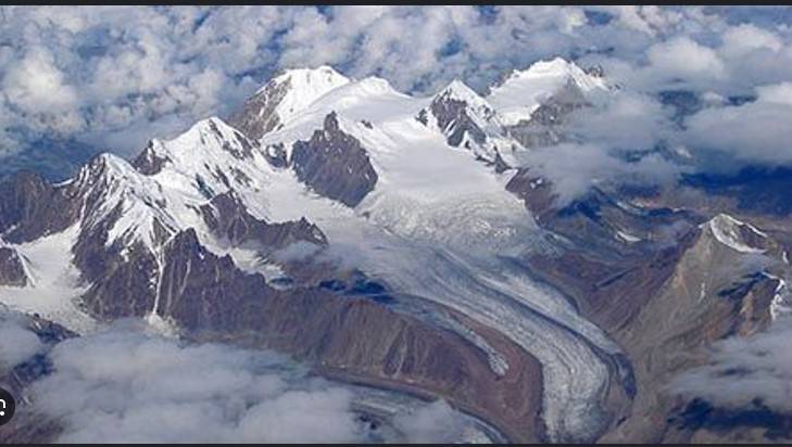 Himalayan snow at 23-year low, threatening 2 billion people