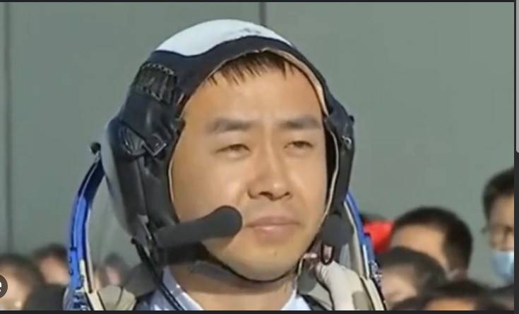Veteran Chinese astronaut to lead fresh crew to space station