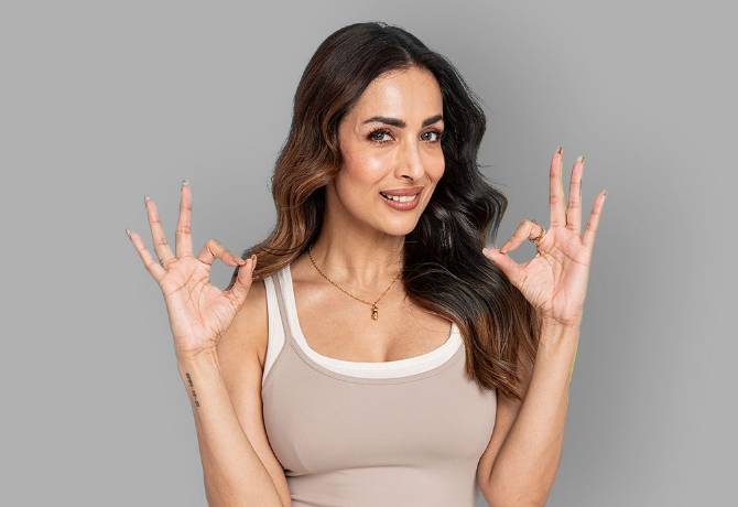 Malaika Arora shares amazing workout video for those who sit for long hours 