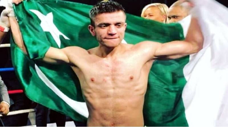 Pakistani boxer Usman Wazeer knocks out Indian rival S. Eswaran in minutes
