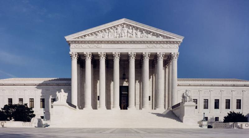 US asks top court to allow trans troops ban to take effect
