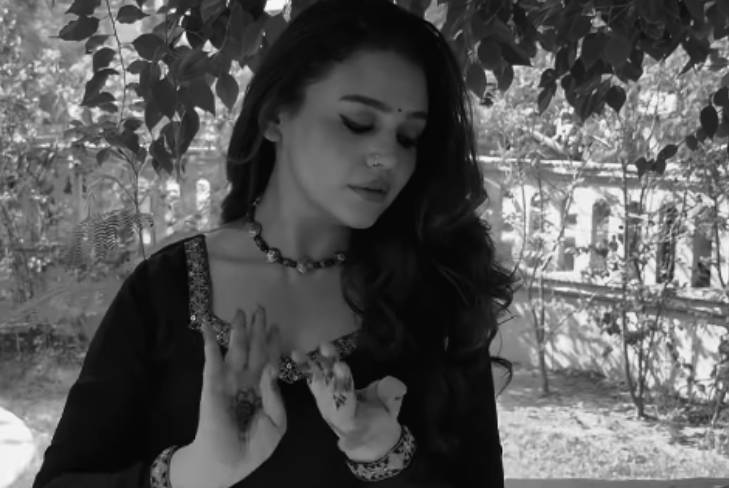 Zara Noor Abbas resumes dance practice with heart-melting classical performance