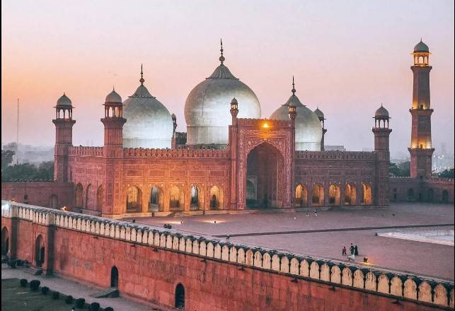 Lahore declared as ECO Tourism Capital 2027