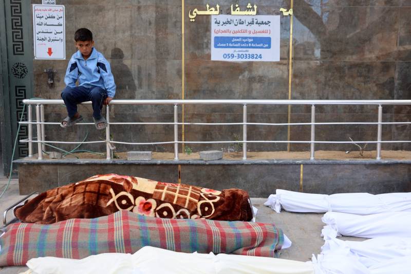Hamas says open to 5-year Gaza truce, one-time hostages release
