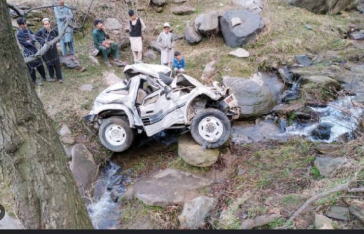 Four dead as jeep falls into ravine in Mansehra