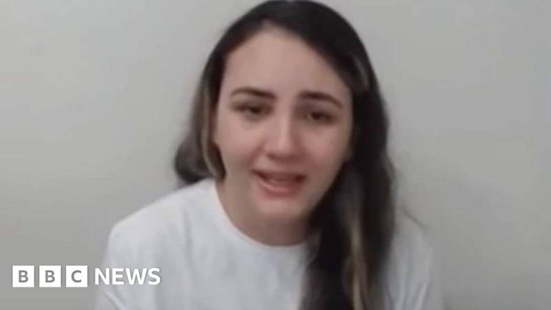 Debora Rodrigues: Brazilian hairdresser facing prison for lipstick stunt
