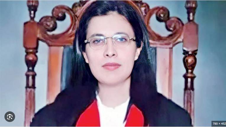 SC’s Justice Ayesha Malik awarded honorary degree of doctorate