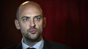 France accuses Russian military intelligence of cyberattacks