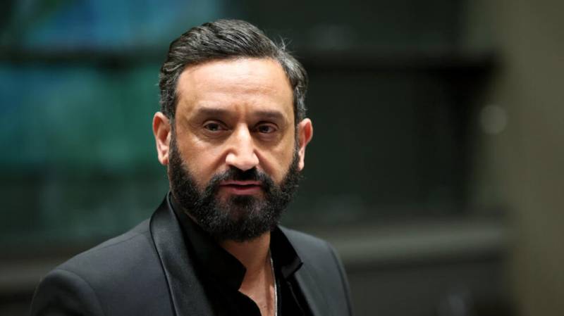 French right-wing TV host fans talk of presidential bid