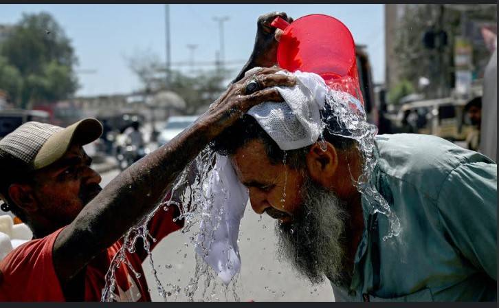 Pakistan nears 50 degree Celsius, may break its own world heat record