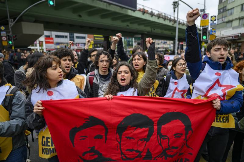 Turkiye police arrest 400 to prevent May Day protests