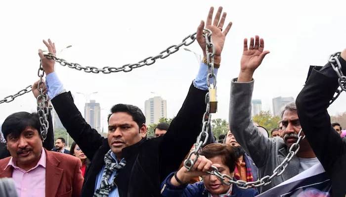 Pakistan falls to 158th on World Press Freedom Index