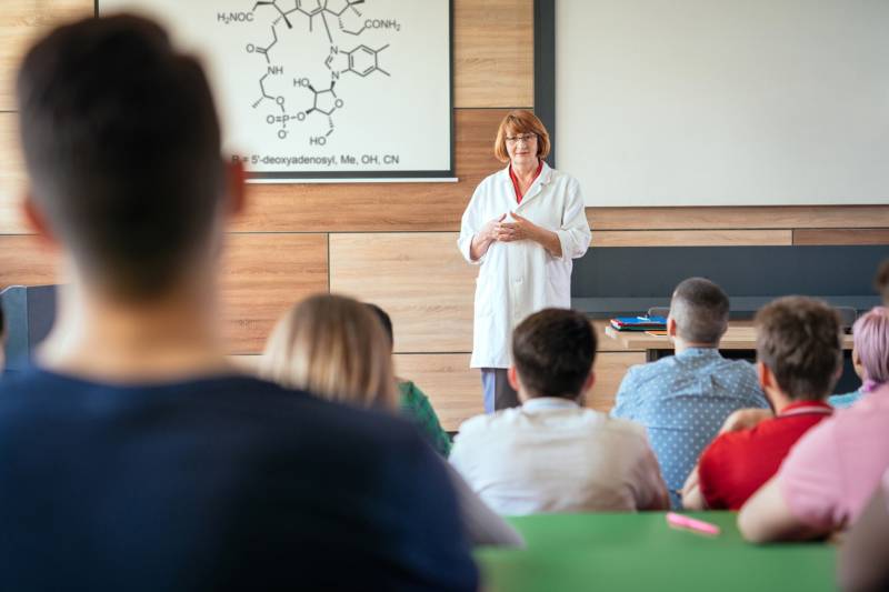 Study warns STEM students: Don’t compare your grind — it could hurt your confidence and grades