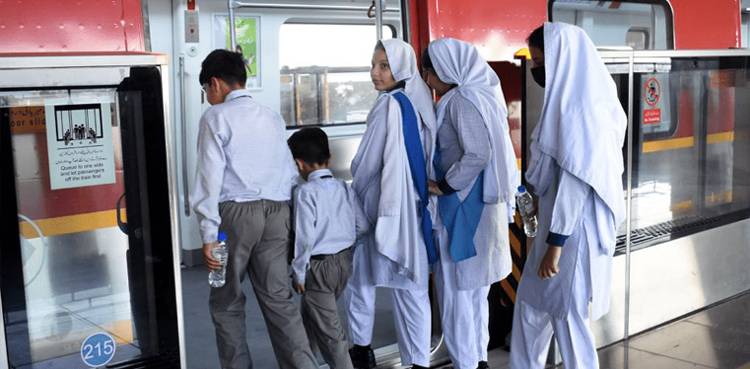 Punjab govt to launch ‘STUDENT CARD’ with free travel, scholarships & career boost