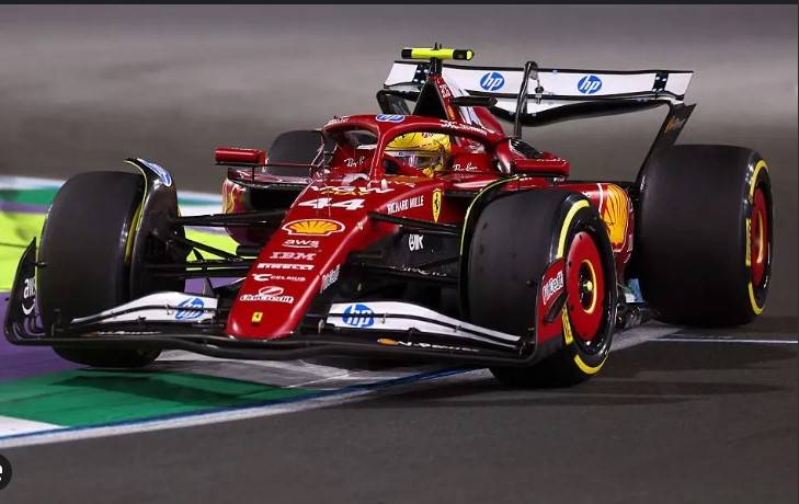'Sarcastic' Hamilton shows frustration as Ferrari struggle again
