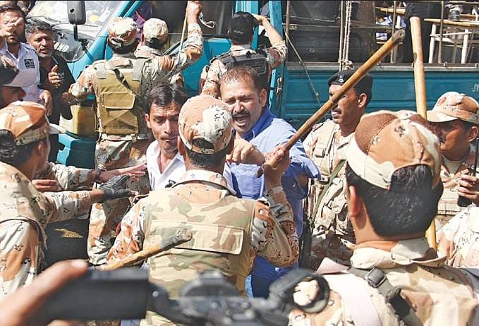 Police, Rangers called in after clash at Karachi’s Urdu University