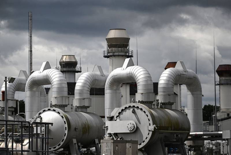EU proposes ending all Russian gas imports by 2027